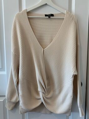 Hudson Jeans Cream Ribbed V-Neck Twist Front Sweater